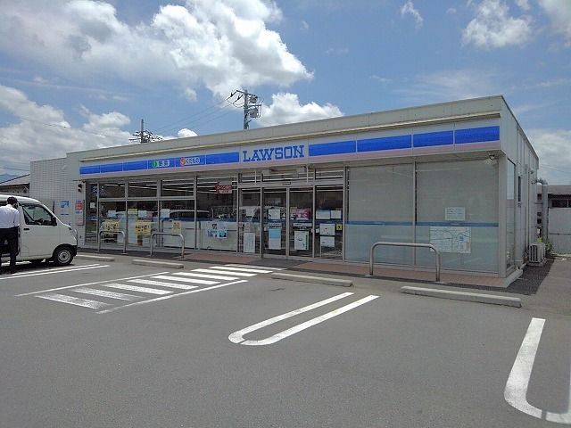 近くのローソン山梨小原東店まで800m(徒歩10分)