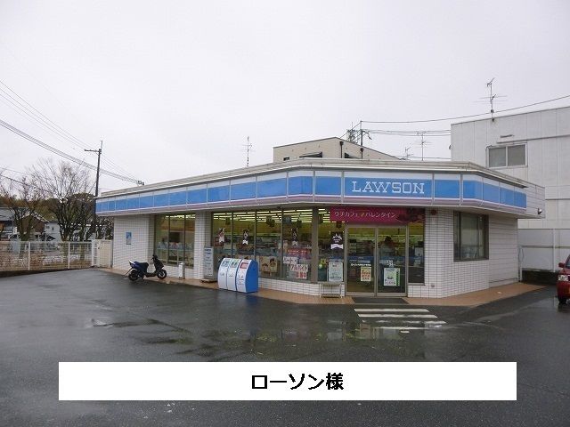 近くのコンビニまで440m（徒歩6分）