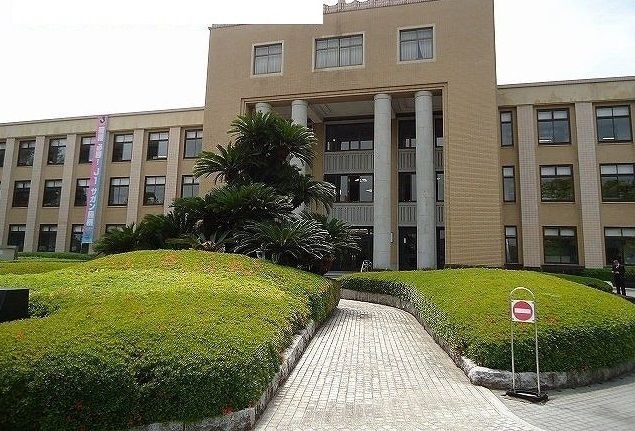 近くの佐賀県庁まで1,000m(徒歩13分)