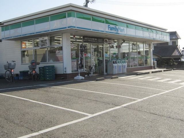近くのファミリーマート 岩本宇頭店まで230m(徒歩3分)