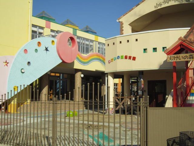 近くの慈恵幼稚園まで800m(徒歩10分)