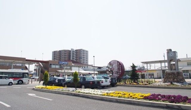 近くの吹上駅まで3,400m(徒歩43分)
