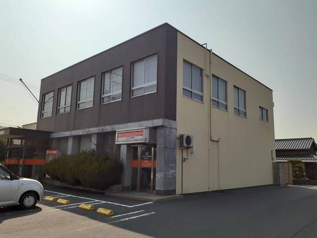 近くの銀行まで950m（徒歩12分）