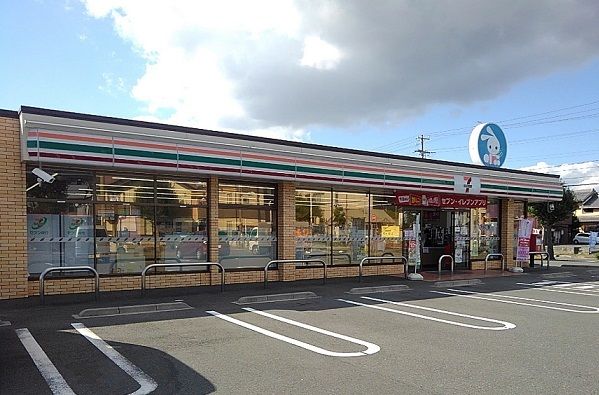 近くのセブンイレブンまで280m(徒歩4分)