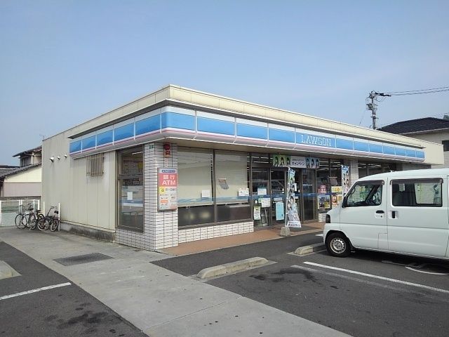 近くのローソン丸亀塩屋町店まで800m（徒歩10分）