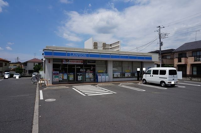 近くのローソンまで442m（徒歩6分）