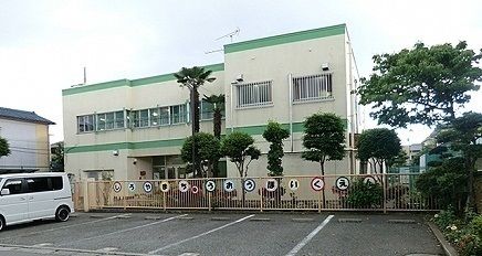 近くの城山中央保育園まで1,000m(徒歩13分)