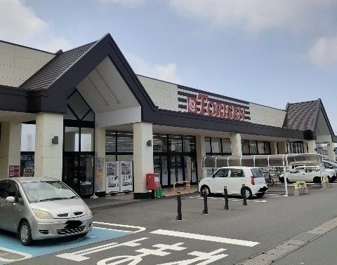近くのとりせん　平和町店まで850m（徒歩11分）