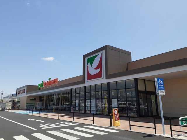 近くのヨークベニマル　友部スクエア店まで1,210m（徒歩16分）