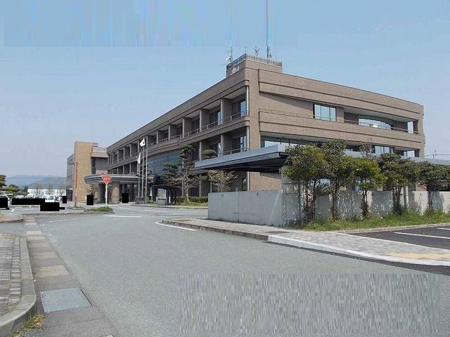 近くの宇城市役所本庁まで2,500m（徒歩32分）