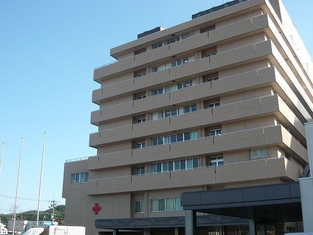 近くの山口赤十字病院まで1,200m（徒歩15分）