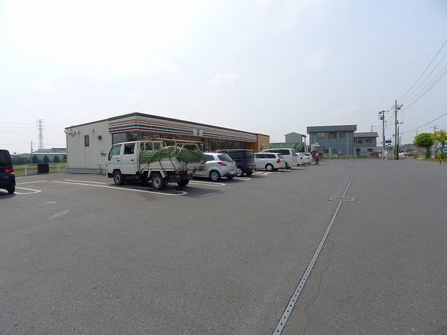 近くのセブンイレブン太田市東今泉町店まで950m（徒歩12分）