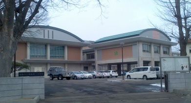 近くの福島市立第三中学校まで2,000m(徒歩25分)