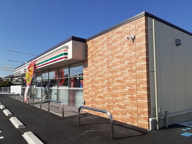 近くのセブンイレブン浜松舞阪店まで500m（徒歩7分）