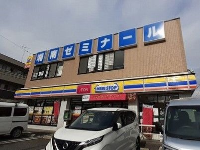 近くのミニストップまで440m(徒歩6分)