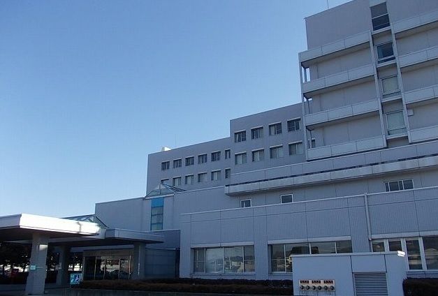 近くの病院まで2,400m（徒歩30分）