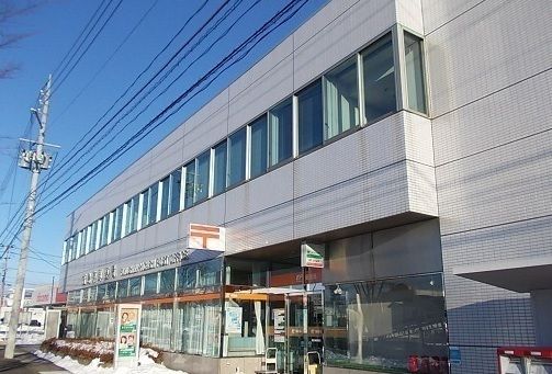 近くの郵便局まで1,600m（徒歩20分）