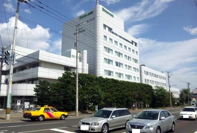 近くの恵佑会札幌病院まで1,300m(徒歩17分)