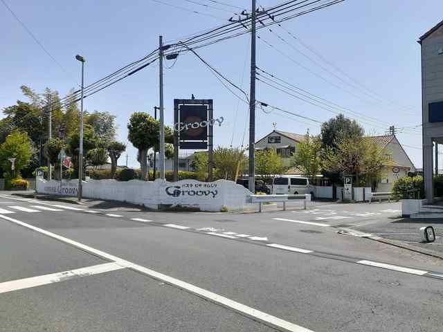 近くの飲食店まで420m（徒歩6分）