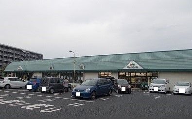 近くのマルエツまで1,100m(徒歩14分)