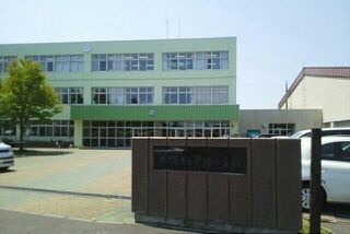 近くの栄緑小学校まで350m(徒歩5分)