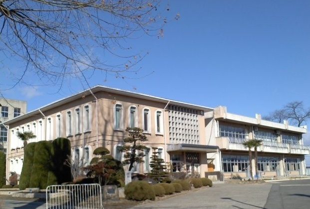 近くの油井小学校まで1,500m（徒歩19分）