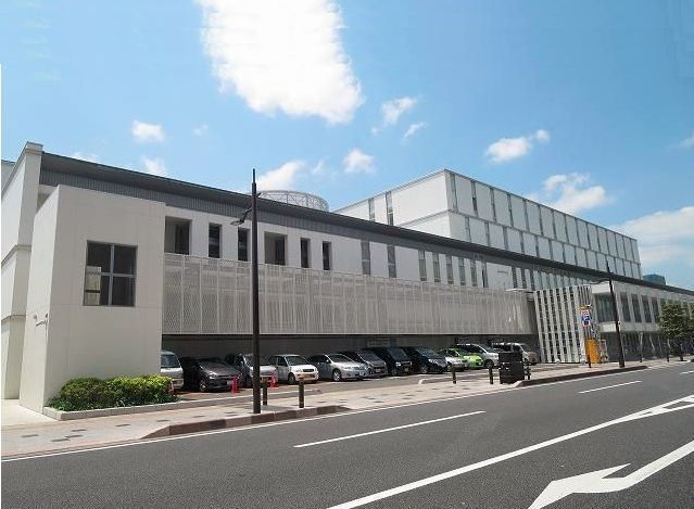 近くのホルトホールまで1,100m(徒歩14分)