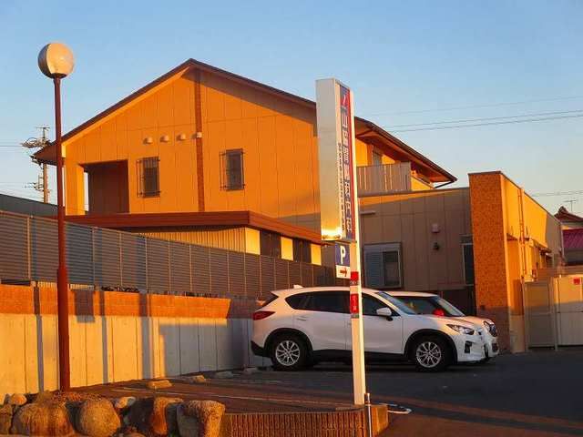 近くの山脇胃腸科まで600m（徒歩8分）