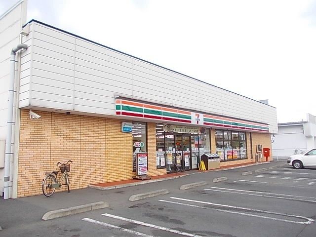 近くのセブンイレブンまで800m(徒歩10分)