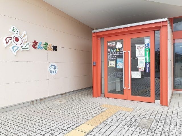 近くの龍ケ崎市役所東部出張所まで1,180m(徒歩15分)
