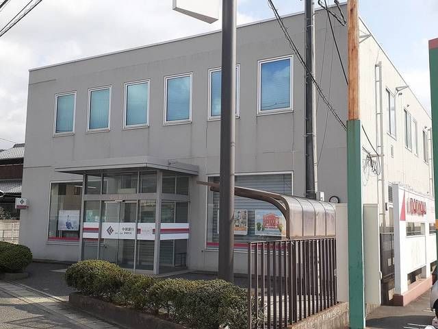 近くの中国銀行彦崎支店まで400m（徒歩5分）