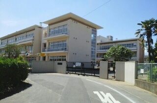 近くの鹿嶋市立三笠小学校まで700m（徒歩9分）