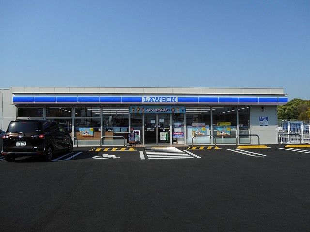 近くのローソン高津橋店まで1,400m（徒歩18分）