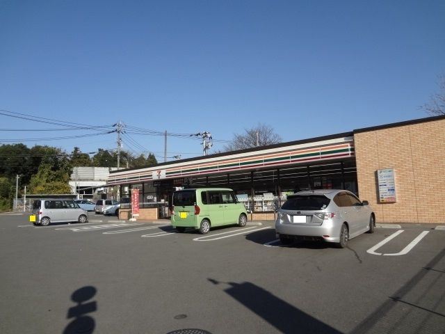 近くのセブンイレブン三石駅前店まで160m（徒歩2分）