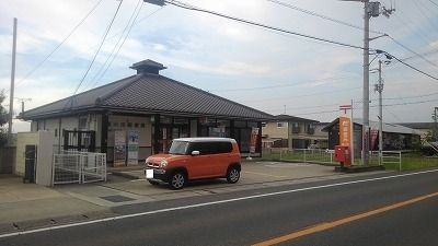 近くの郵便局まで1,300m（徒歩17分）