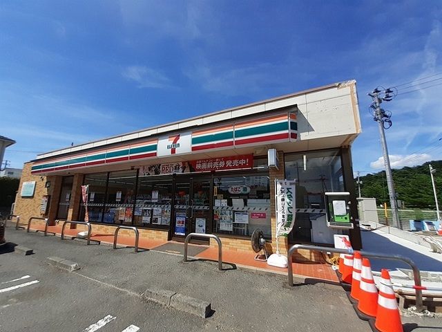 近くのセブンイレブン富谷清水仲店まで170m（徒歩3分）