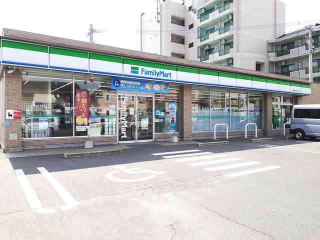 近くのファミリーマート福岡七隈6丁目まで300m（徒歩4分）