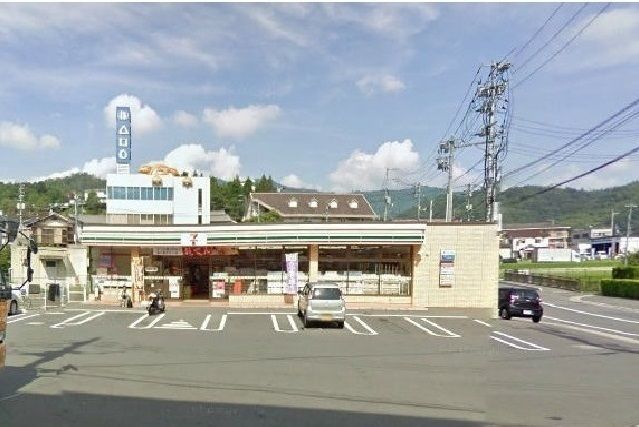 近くのセブンイレブンまで1,400m(徒歩18分)