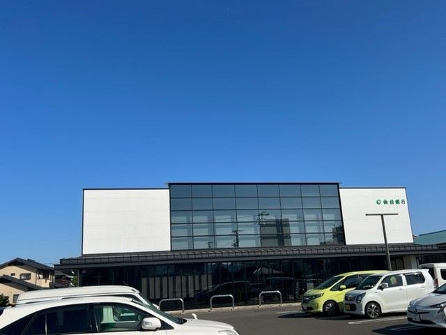 近くの仙台銀行岩沼支店まで550m(徒歩7分)
