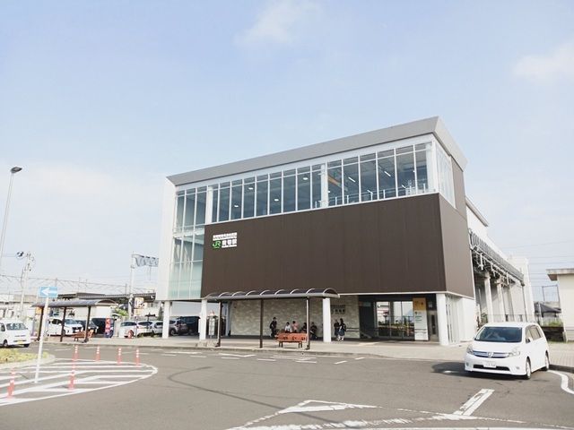 近くのJR東北本線岩切駅まで1,500m(徒歩19分)