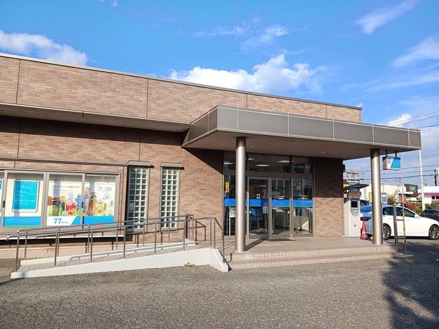 近くの七十七銀行岩切支店まで1,500m(徒歩19分)