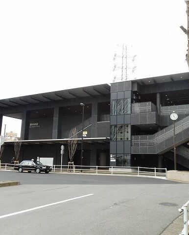 近くの東中神駅まで870m（徒歩11分）