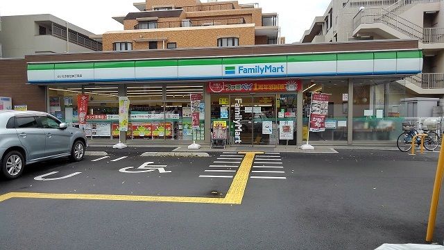 近くのファミマ　さいたま鈴谷4丁目店まで180m（徒歩3分）