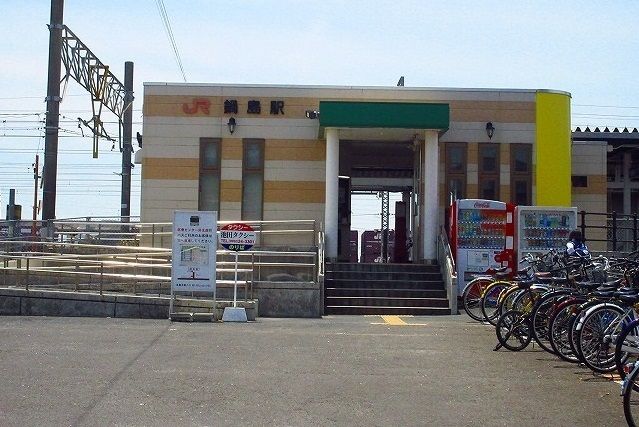 近くの駅まで2,400m（徒歩30分）