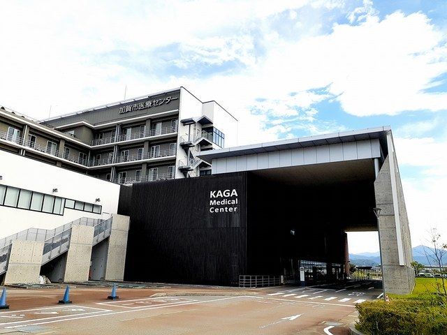 近くのシメノドラッグまで400m（徒歩5分）