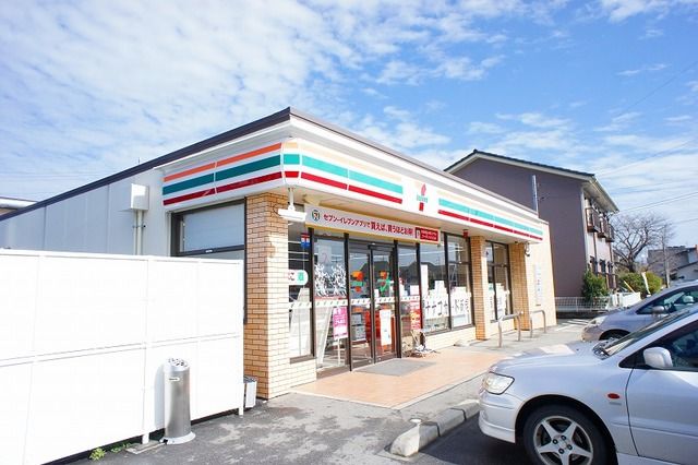 近くのセブンイレブン神谷店まで550m（徒歩7分）