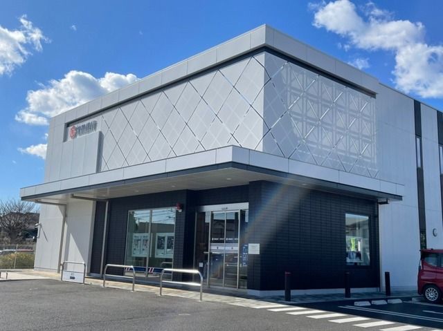 近くの常陽銀行阿見支店まで700m（徒歩9分）