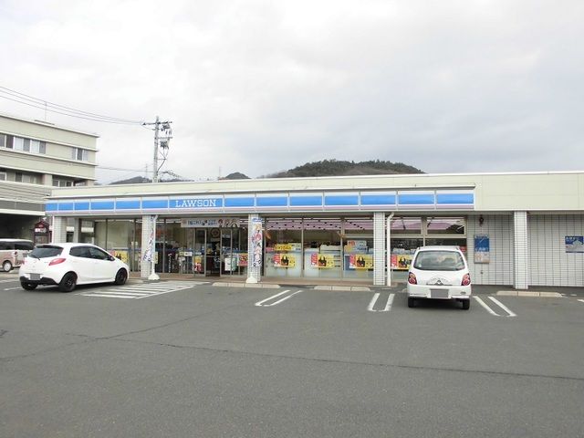 近くのローソン奈良津3丁目店まで800m（徒歩10分）