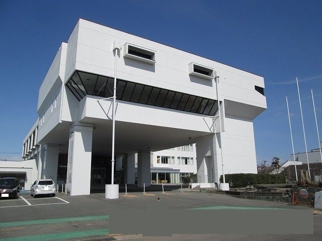 近くの天童市役所まで4,300m（徒歩54分）