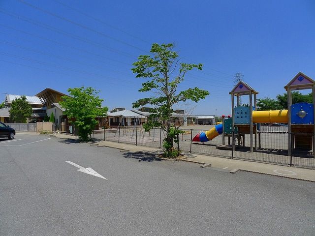 近くの鳥山保育園まで660m(徒歩9分)